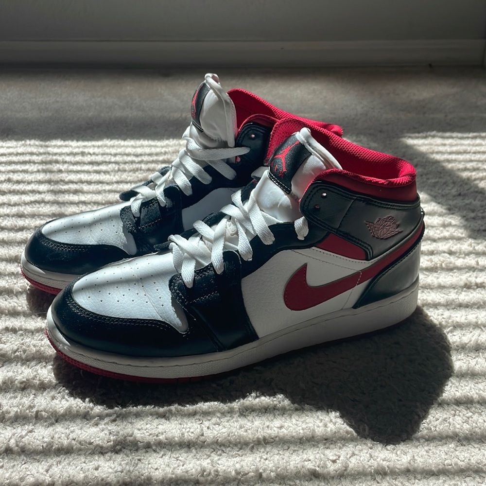 JORDAN 1 MID GS black gym red (2021)